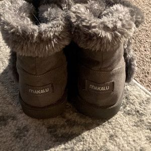 Women’s MAKALU boots size 10
